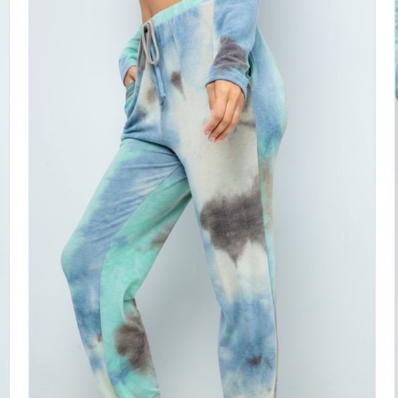 SET🌪🦋BLUE CHARCOAL FRENCH TERRY TIE DYE SET - Picture 6 of 8